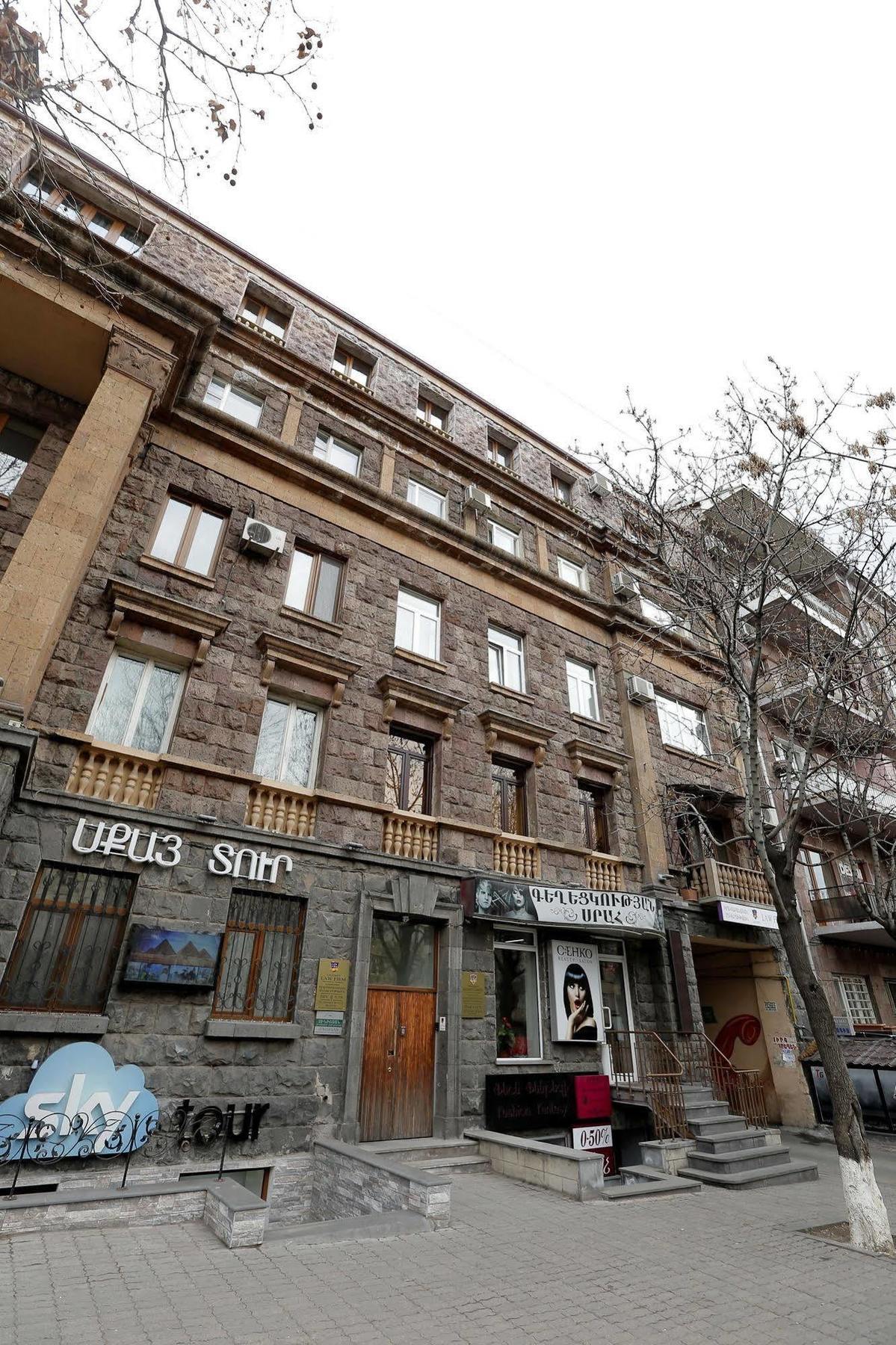 Grammy Apartments City Center Yerevan Exterior photo